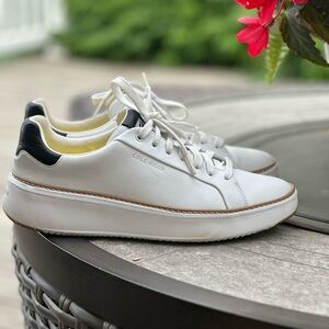 Cole Haan Women’s Grandpro Topspin.White,tan,black sneakers. Like new. Size 9C.